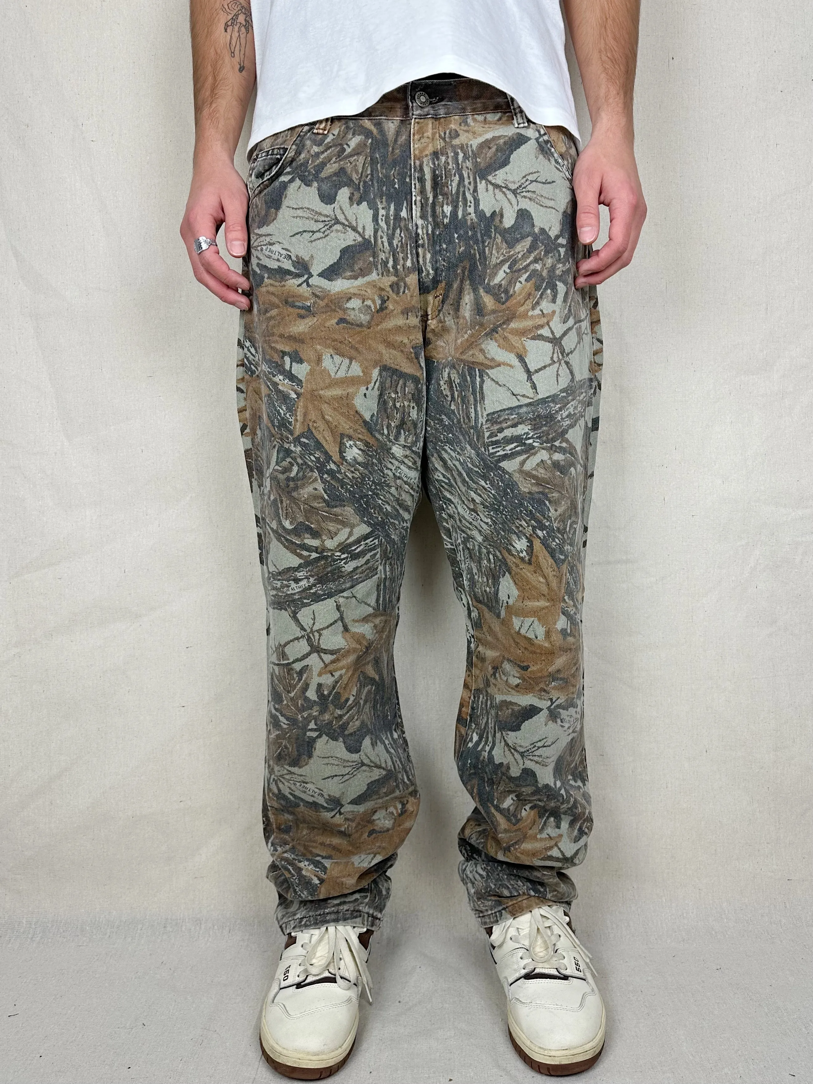 90's Duxbak Realtree Camo Vintage Jeans Size 35x35