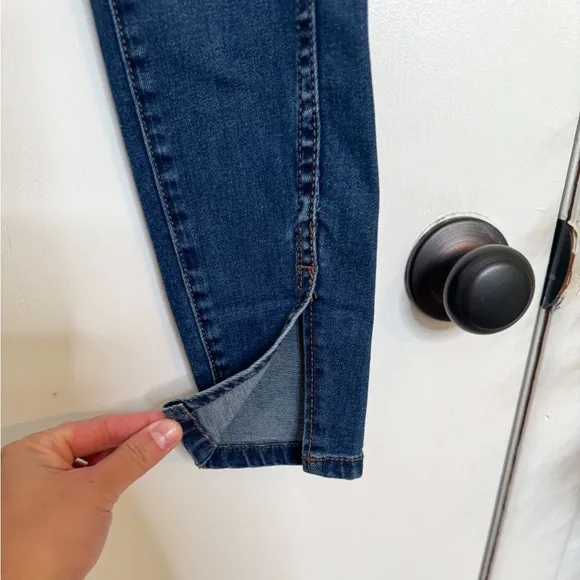 Anthropologie pilcro front slit skinny jeans