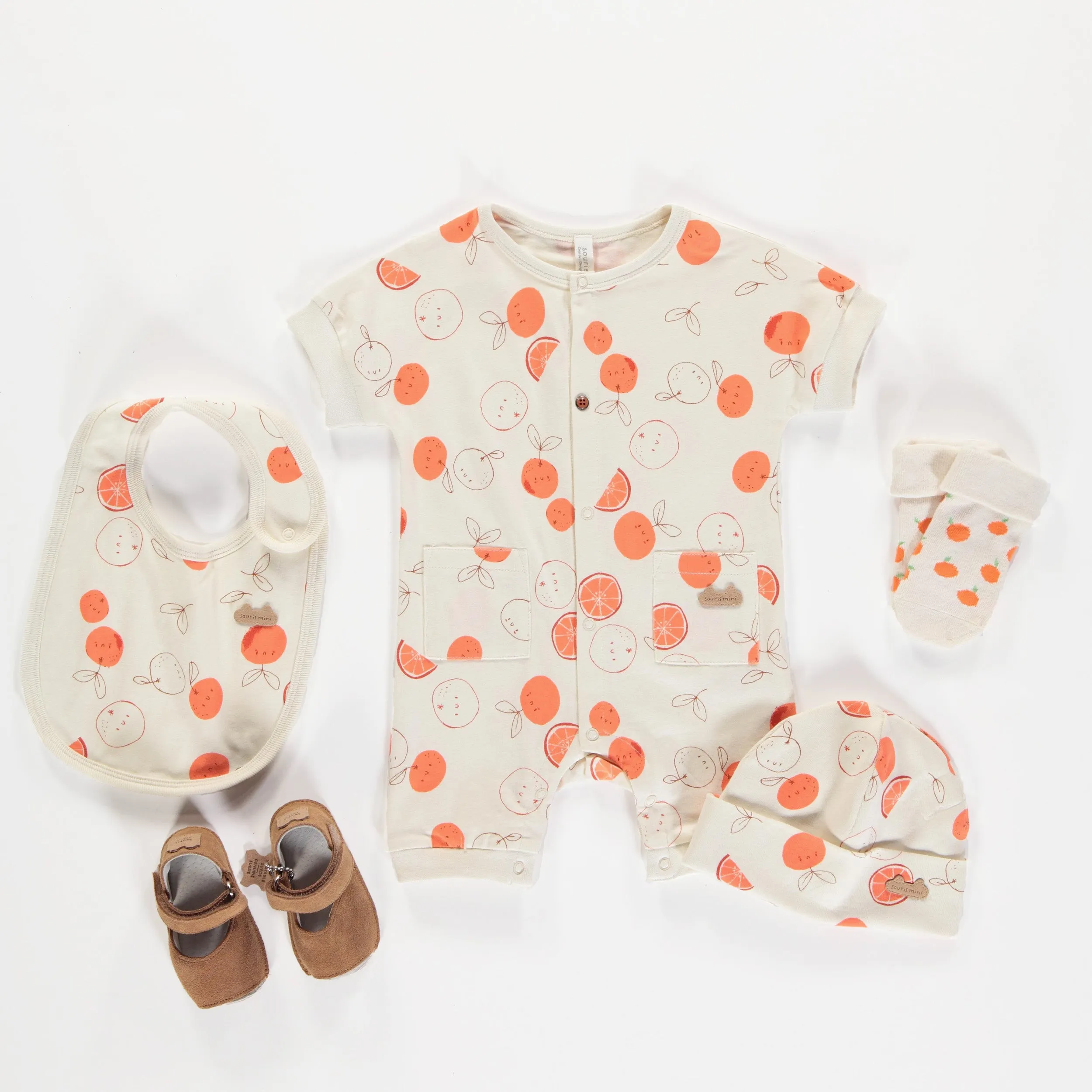 Bavoir crème avec motif d'oranges en coton biologique, naissance || Cream bib with oranges print in organic cotton, newborn