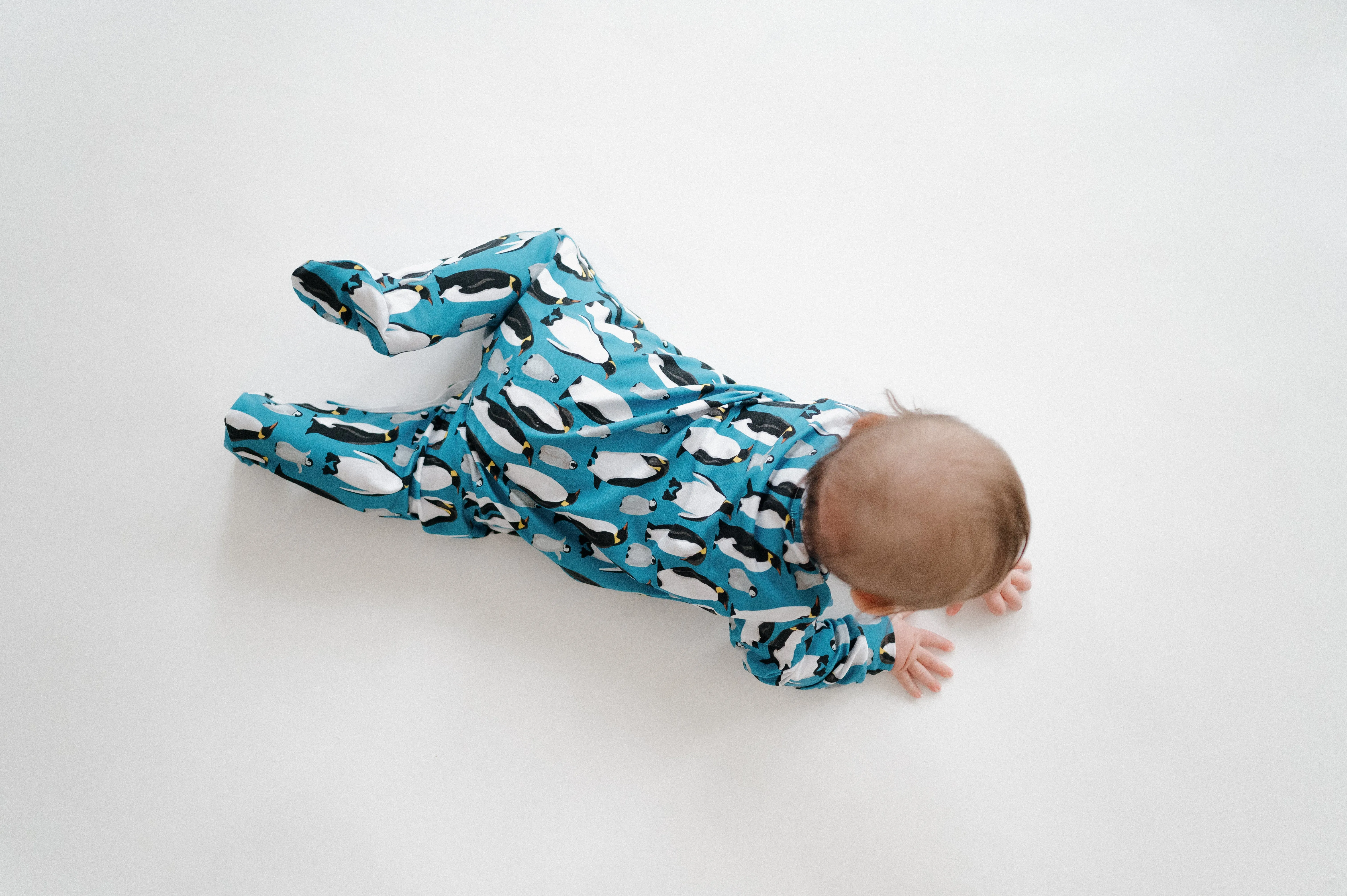 Blue Penguin cotton sleepsuit