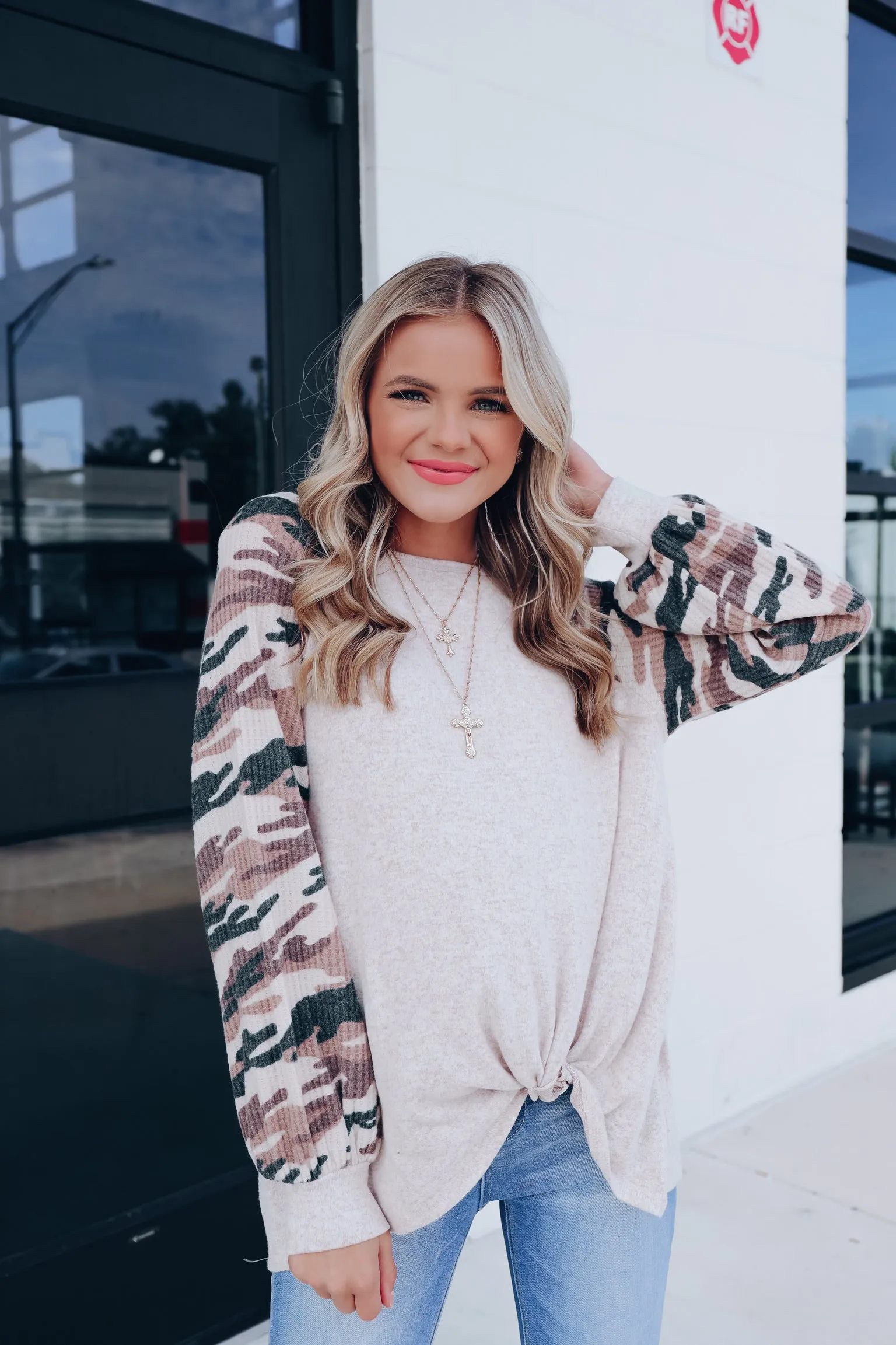Eluding Raglan Sleeve Top - Mocha