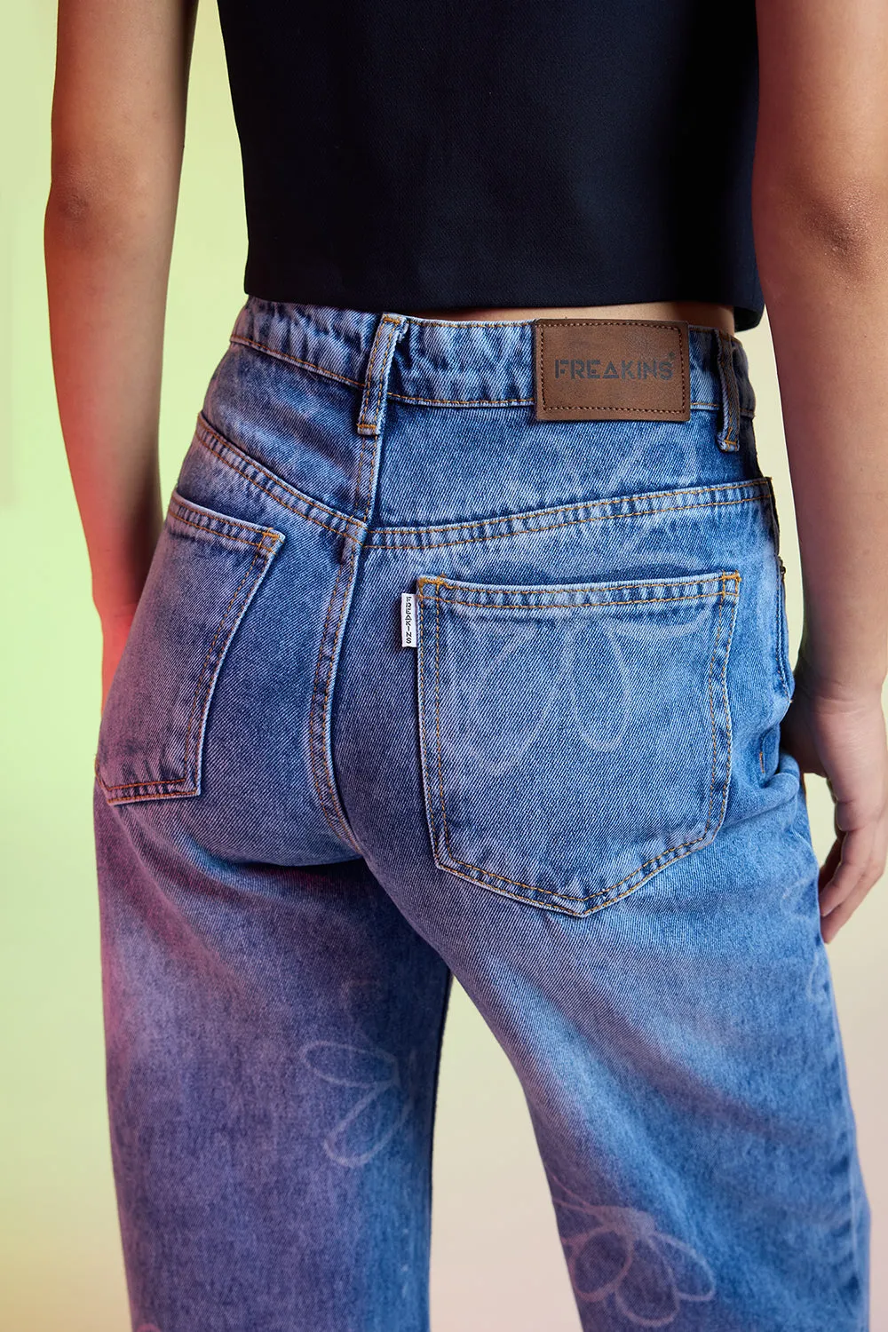 Floral Fish Cut Straight Women's Jeans