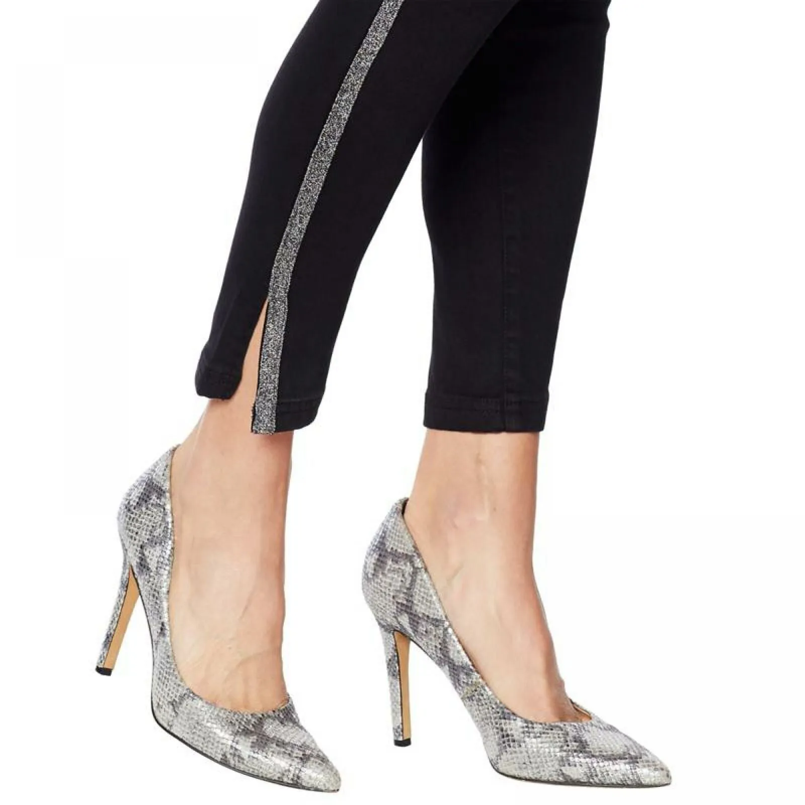 G by Giuliana Women's G-Sculpt 101 Skinny Metallic Side Stripe Jeans
