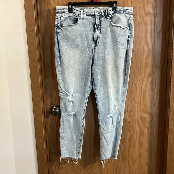 Good American Light Wash Good Waist Cropped Women’s Jeans Size 22