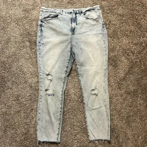 Good American Light Wash Good Waist Cropped Women’s Jeans Size 22