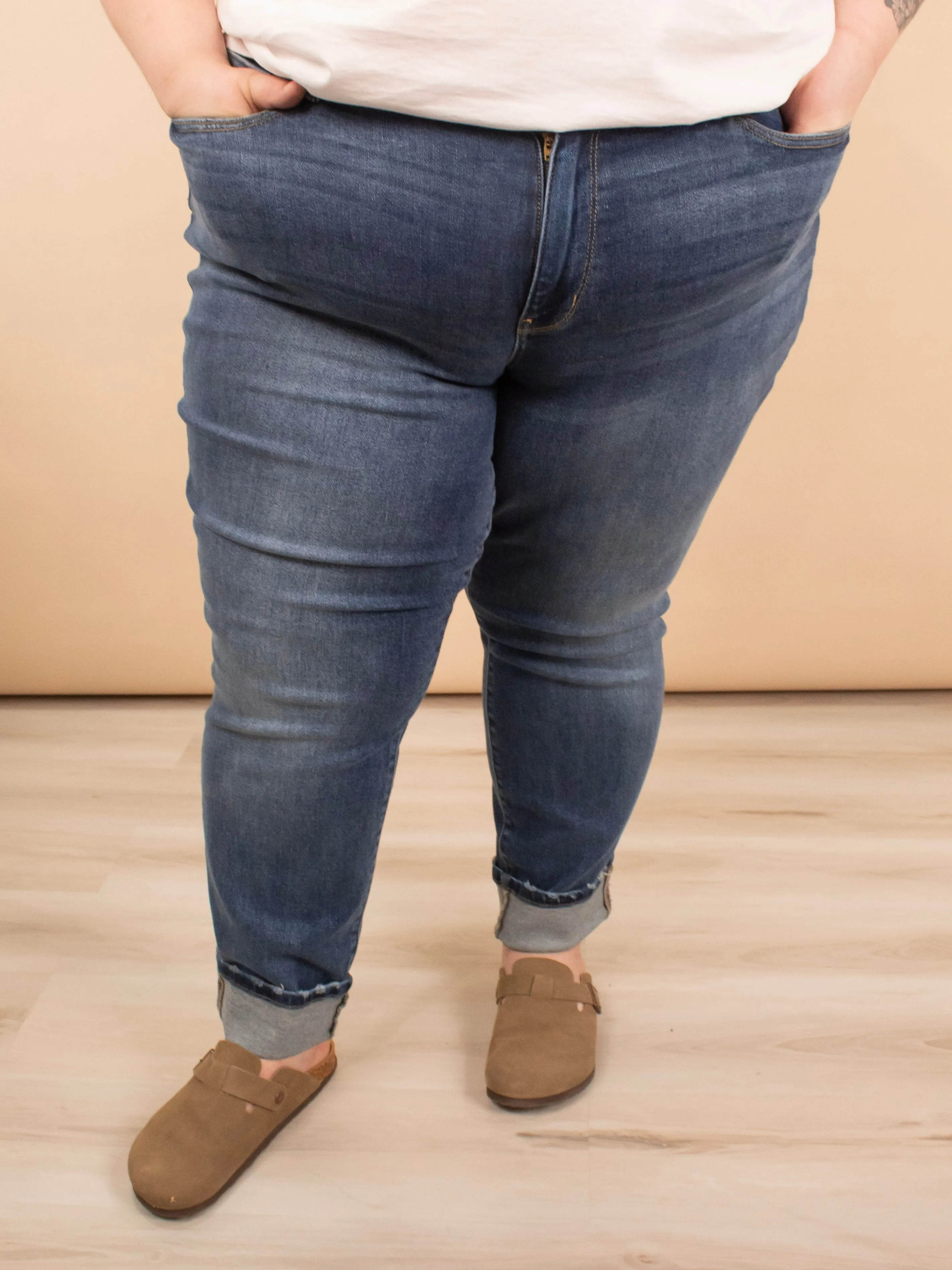 Judy Blue Midrise Vintage Wash Cuffed Boyfriend Jeans