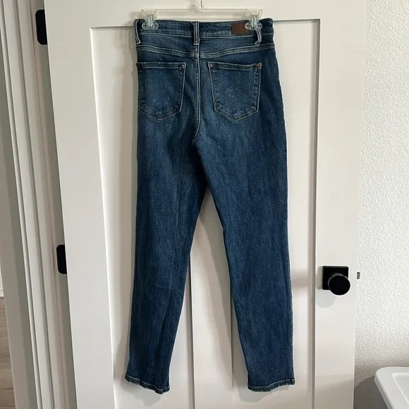Judy Blue Women's 26 Boyfriend Fit Blue Jeans Classic Dark Wash Stretch Denim