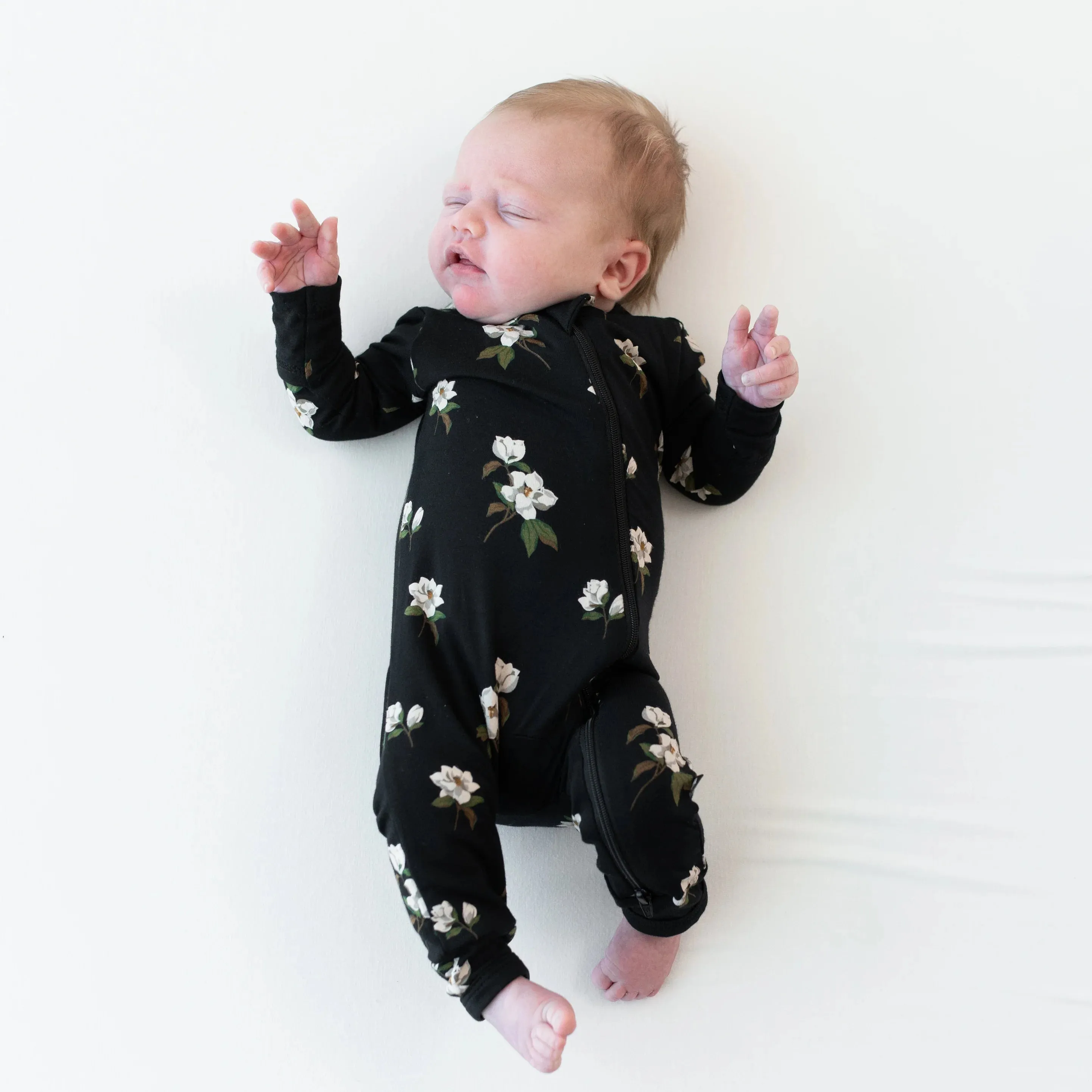Kyte Baby - Zippered Romper - Midnight Magnolia
