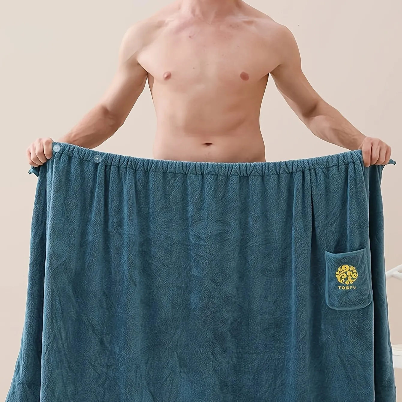 Mens Stylish Letter Bath Towel Skirt - Ultra-Soft Coral Fleece, Adjustable & Quick-Drying, with Secure Button Closure for Ultimate Comfort and Convenience