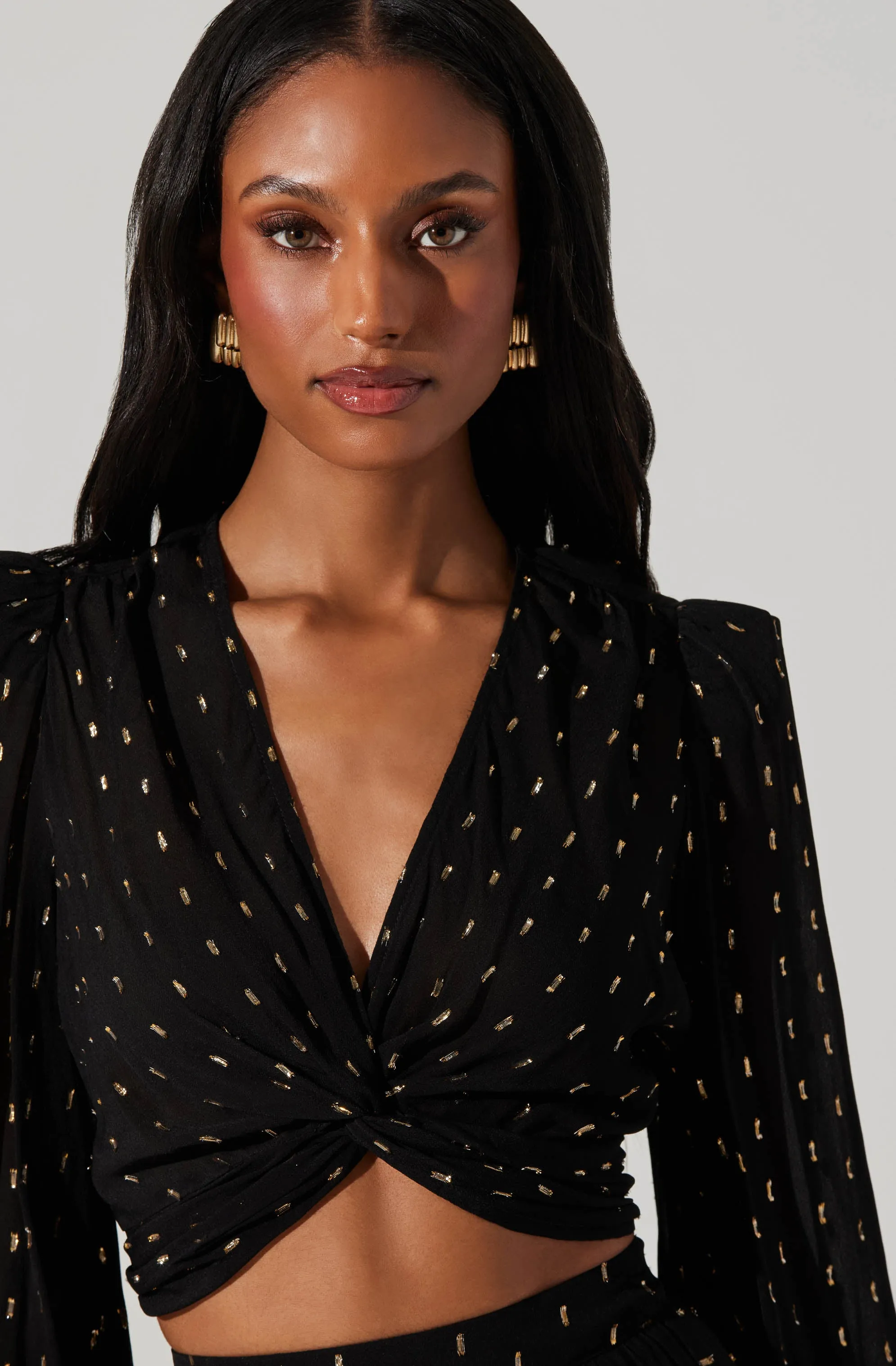 Nix Twist Front Crop Top