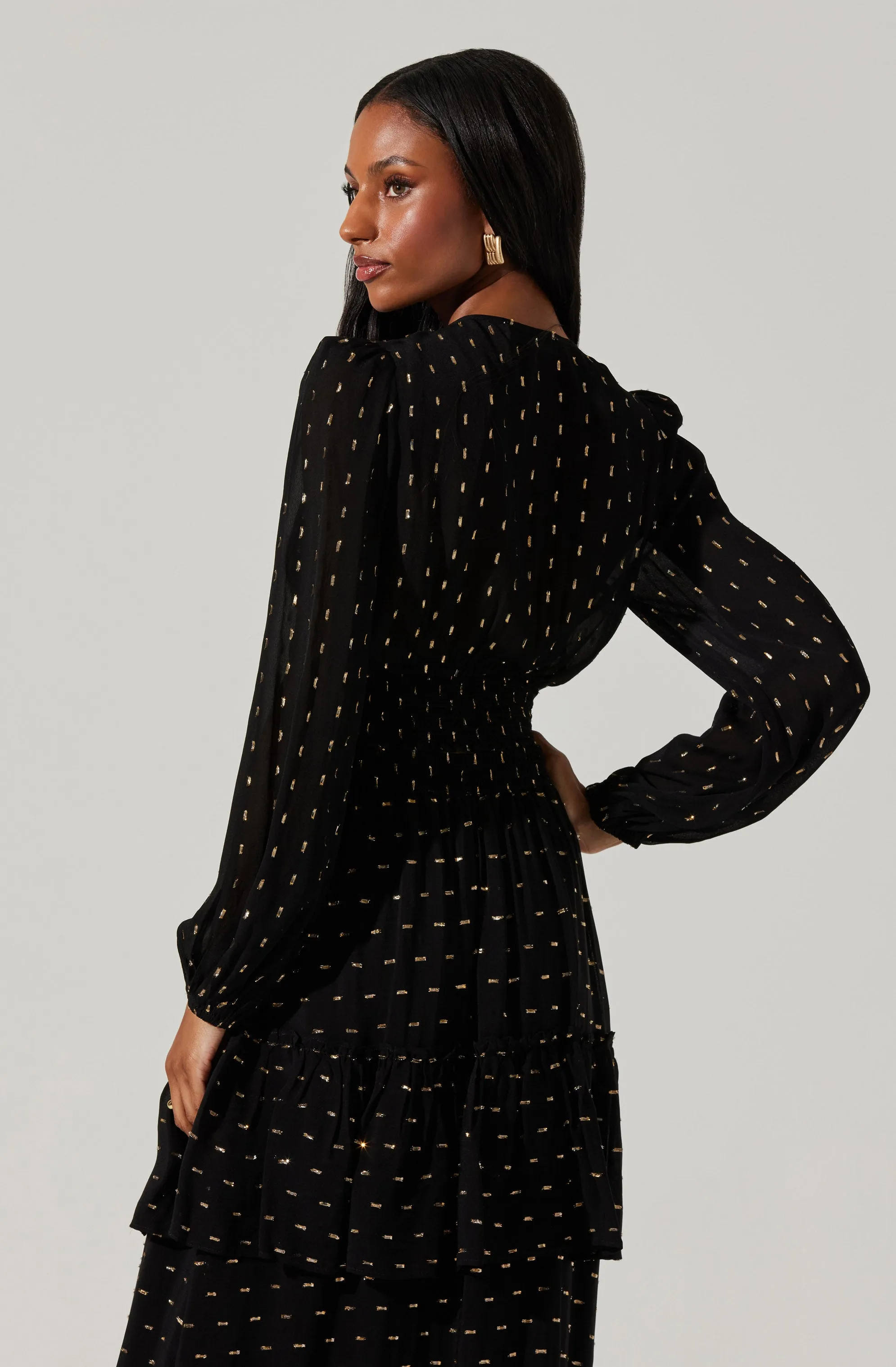 Nix Twist Front Crop Top
