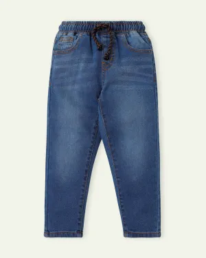 Pull Up Whiskers Jeans