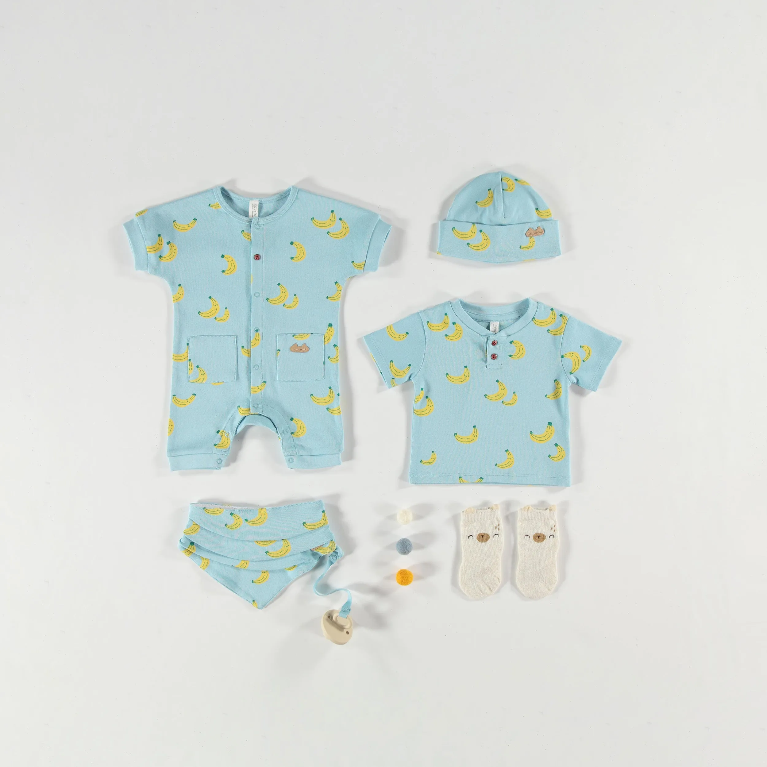Pyjama bleu à motifs de bananes, naissance || Blue pajamas with banana all over print, newborn