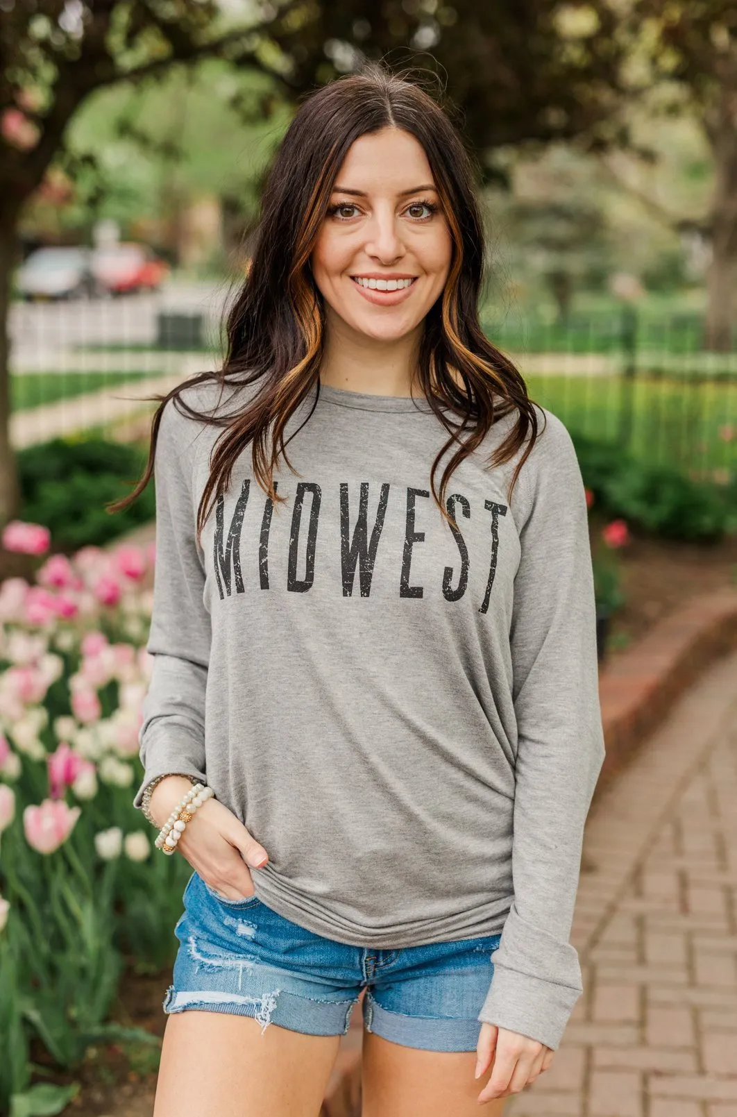 "Midwest" Long Sleeve Graphic Top- Grey