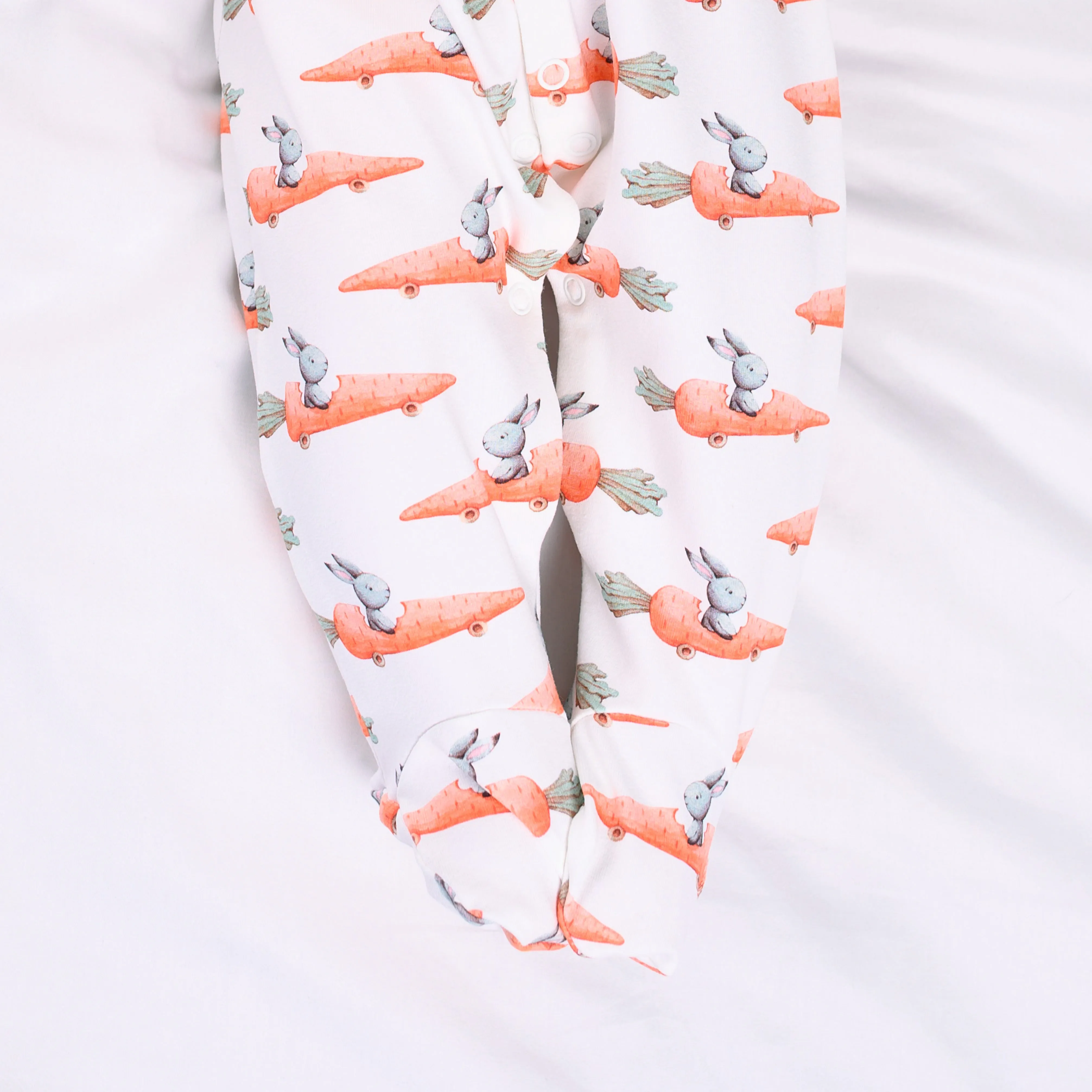 Racing carrot print sleepsuit
