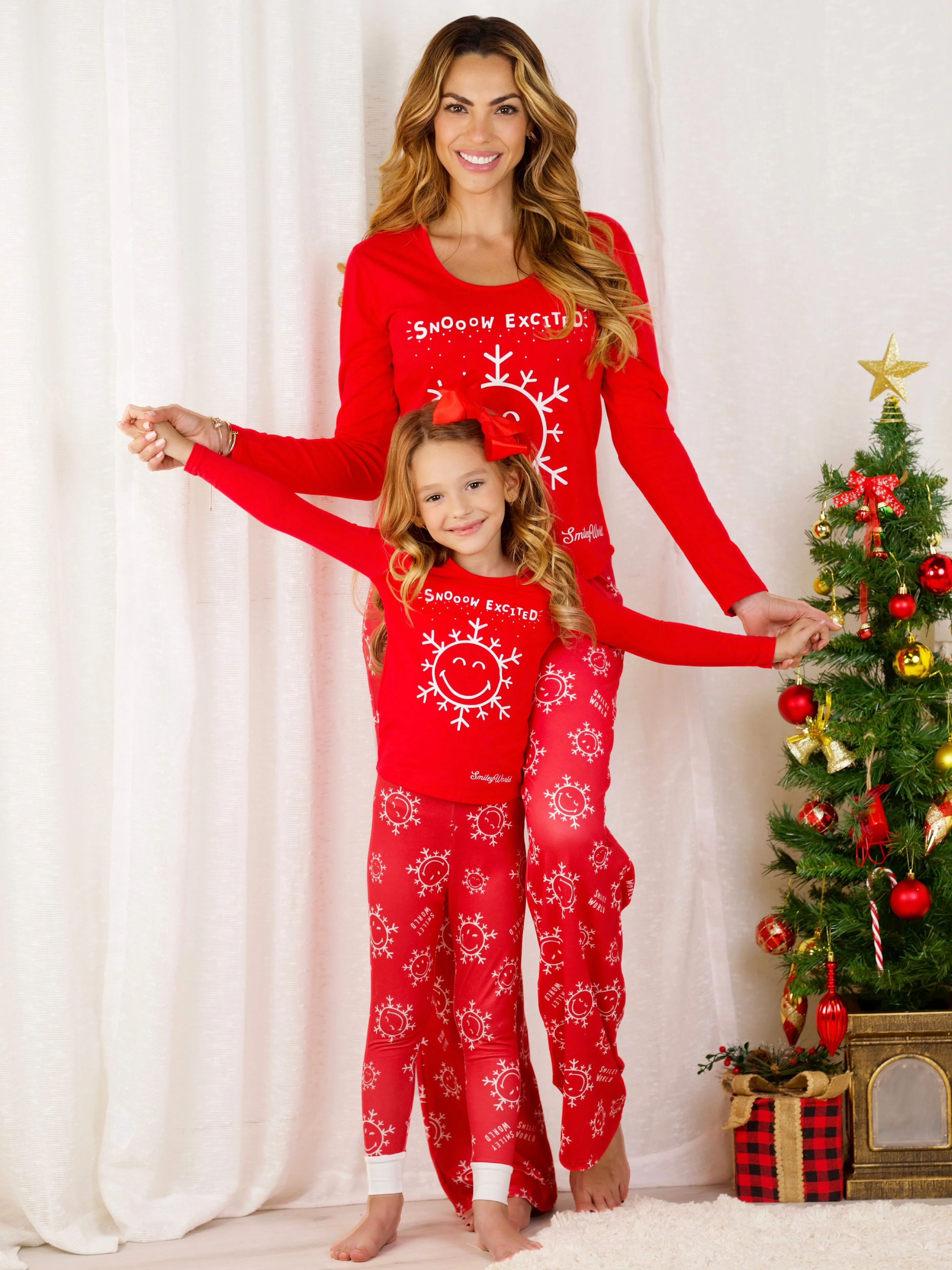 SmileyWorld Mommy & Me Red Snowy Days Pajama Set