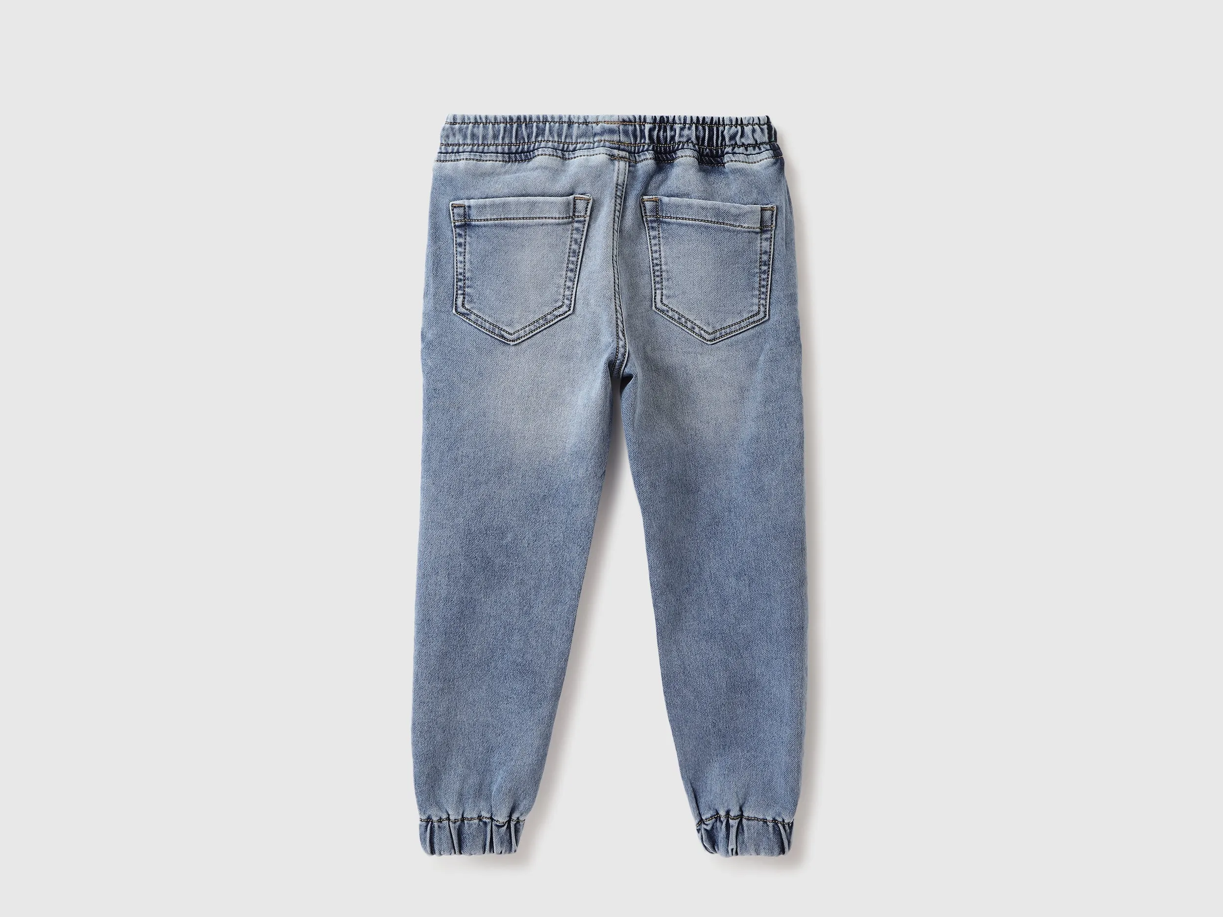 Solid Jogger Fit Jeans