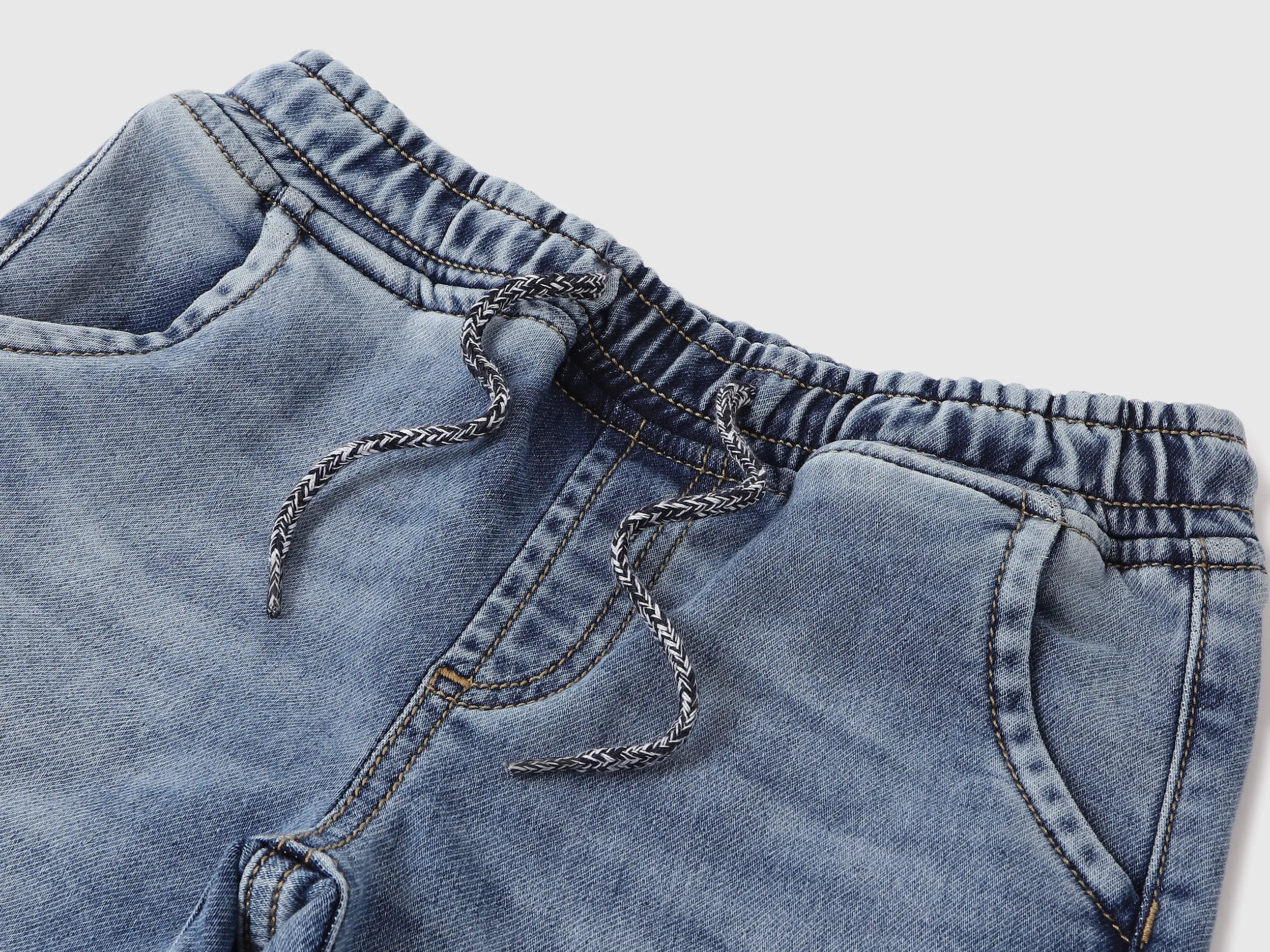 Solid Jogger Fit Jeans