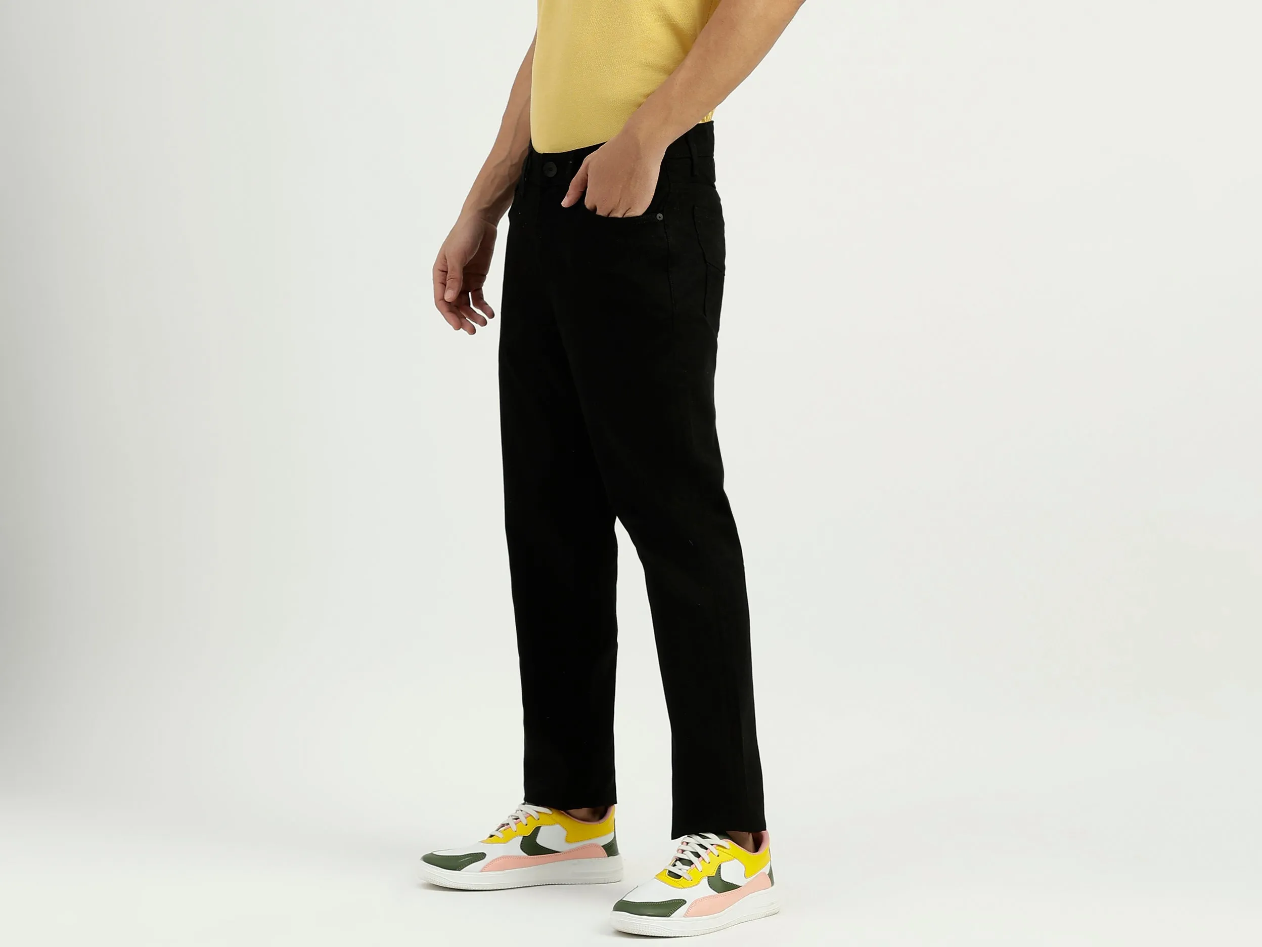 Solid Mid Rise Skinny Fit Jeans
