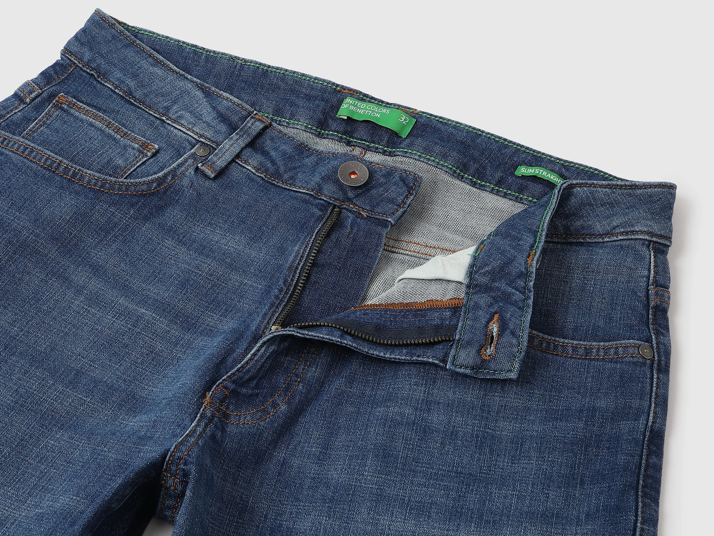 Solid Slim Fit Jeans