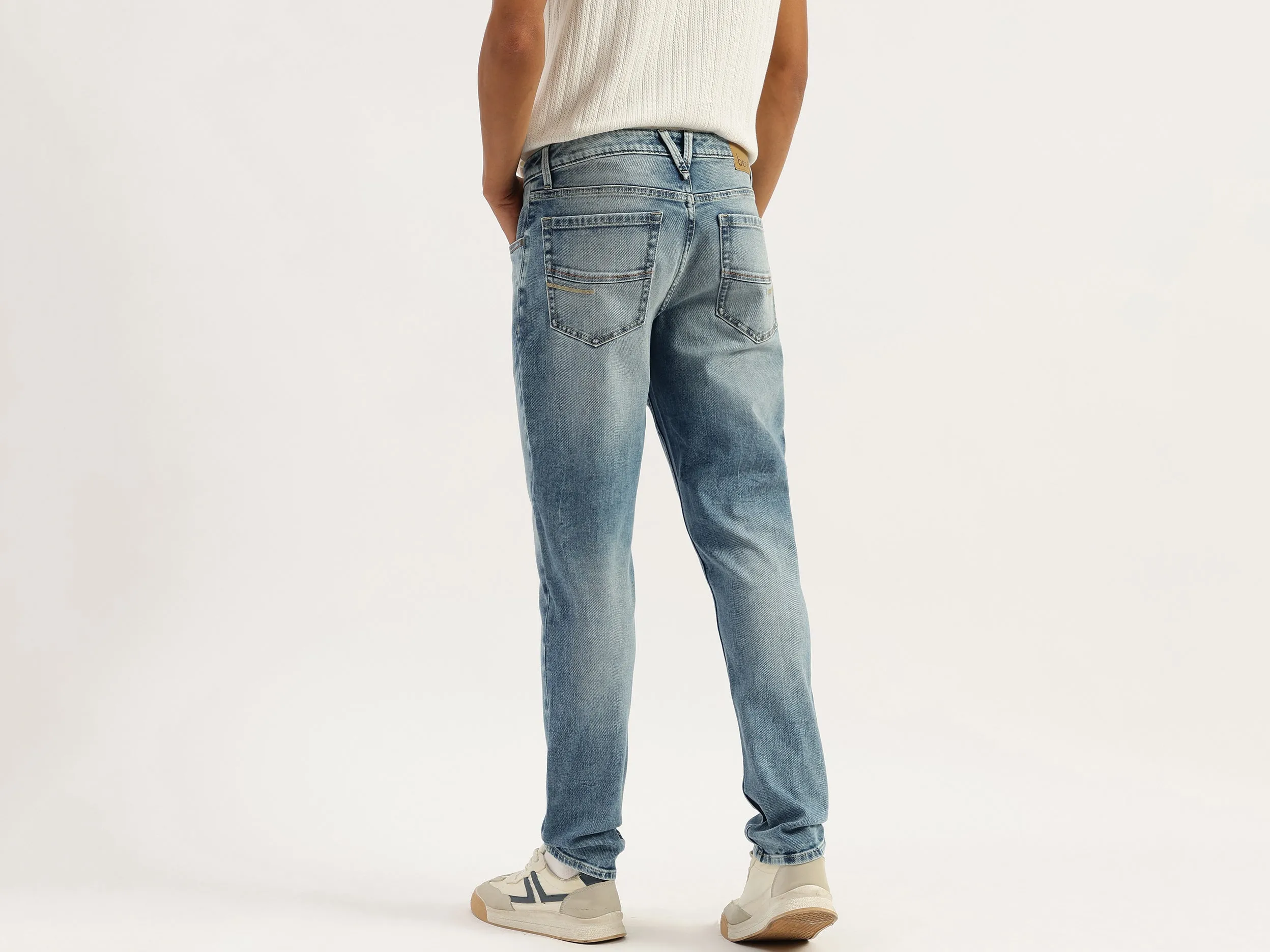 Solid Slim Tapered Fit Light Wash Jeans