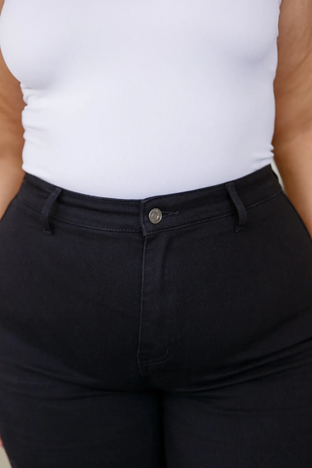 The Monique- Black Wide Leg Crop Jeans